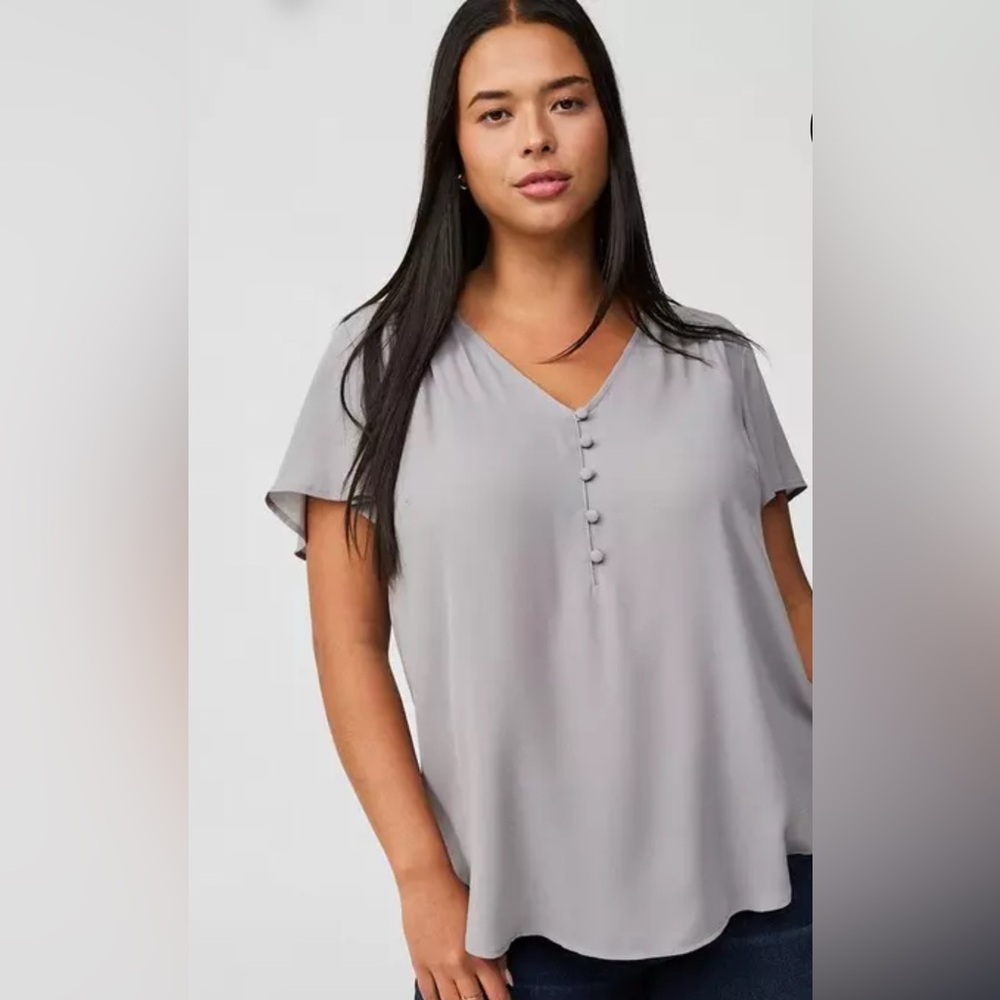 Torrid Gray Button-Front Blouse New with Tags